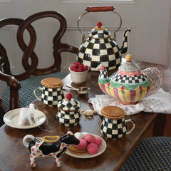 Iconic Black & White Courtly Check Enamel Tea Kettle 2.84L